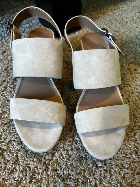 AEROSOLES Shoes - Aerosoles Camera Stone Suede Sandals